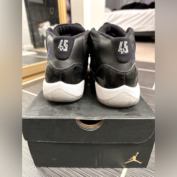 Space Jam Jordan 11s - Picture 4 of 4